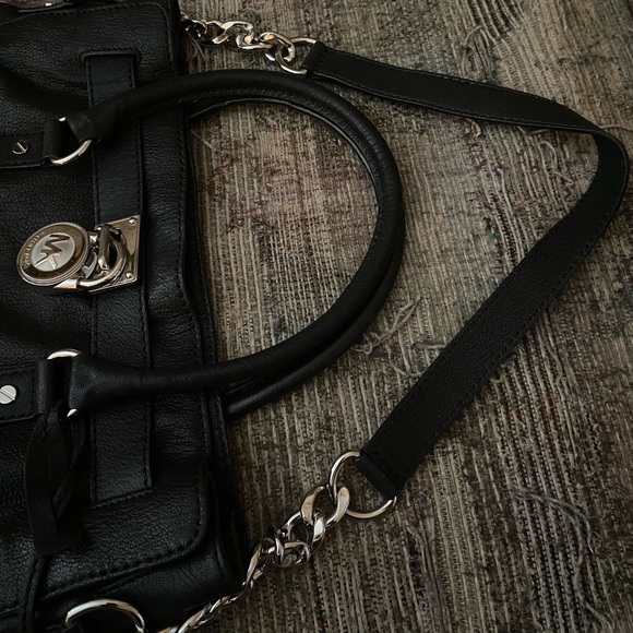 Michael Kors Black tote with Silver Hardware. - Picture 4 of 16